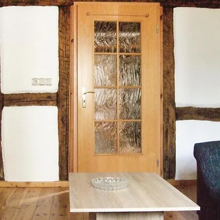 Vakantiehuis Nice In E-06502 W/ Wifi&3 Bedrooms