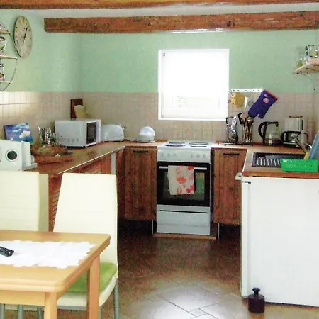 Vakantiehuis Nice In E-06502 W/ Wifi&3 Bedrooms *